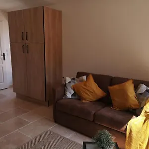 Appartement Independant A Mi-chemin Entre Aix Et Cassis, Aubagne
